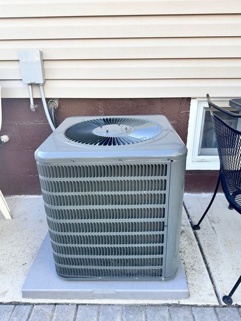 Tiny photo for 131 N KENDALL Street, Aurora, IL 60505 (MLS # 12499082)