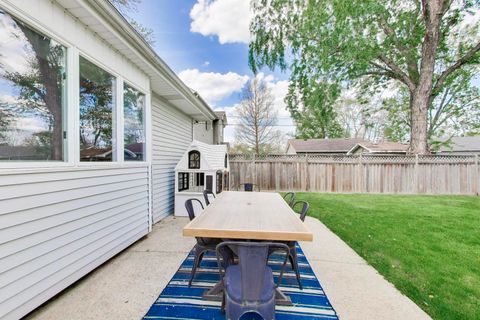 Tiny photo for 3100 FALCON Court W, Rolling Meadows, IL 60008 (MLS # 12641011)