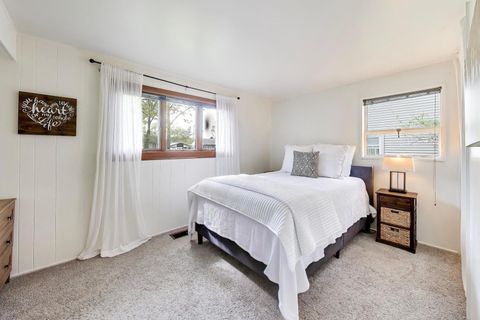 Tiny photo for 3100 FALCON Court W, Rolling Meadows, IL 60008 (MLS # 12641011)