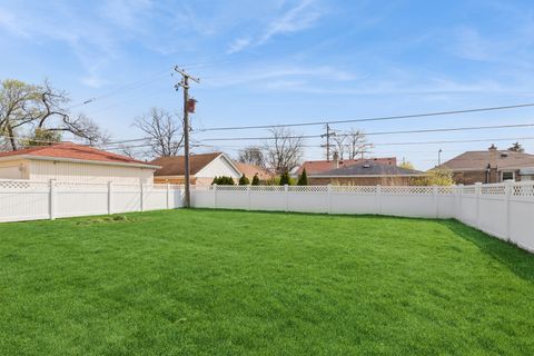 Tiny photo for 7661 N Neva Avenue, Niles, IL 60714 (MLS # 12613731)
