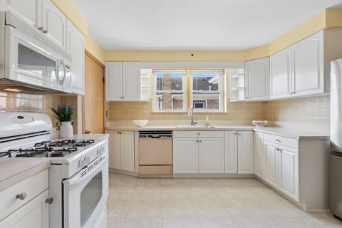 Tiny photo for 7661 N Neva Avenue, Niles, IL 60714 (MLS # 12613731)