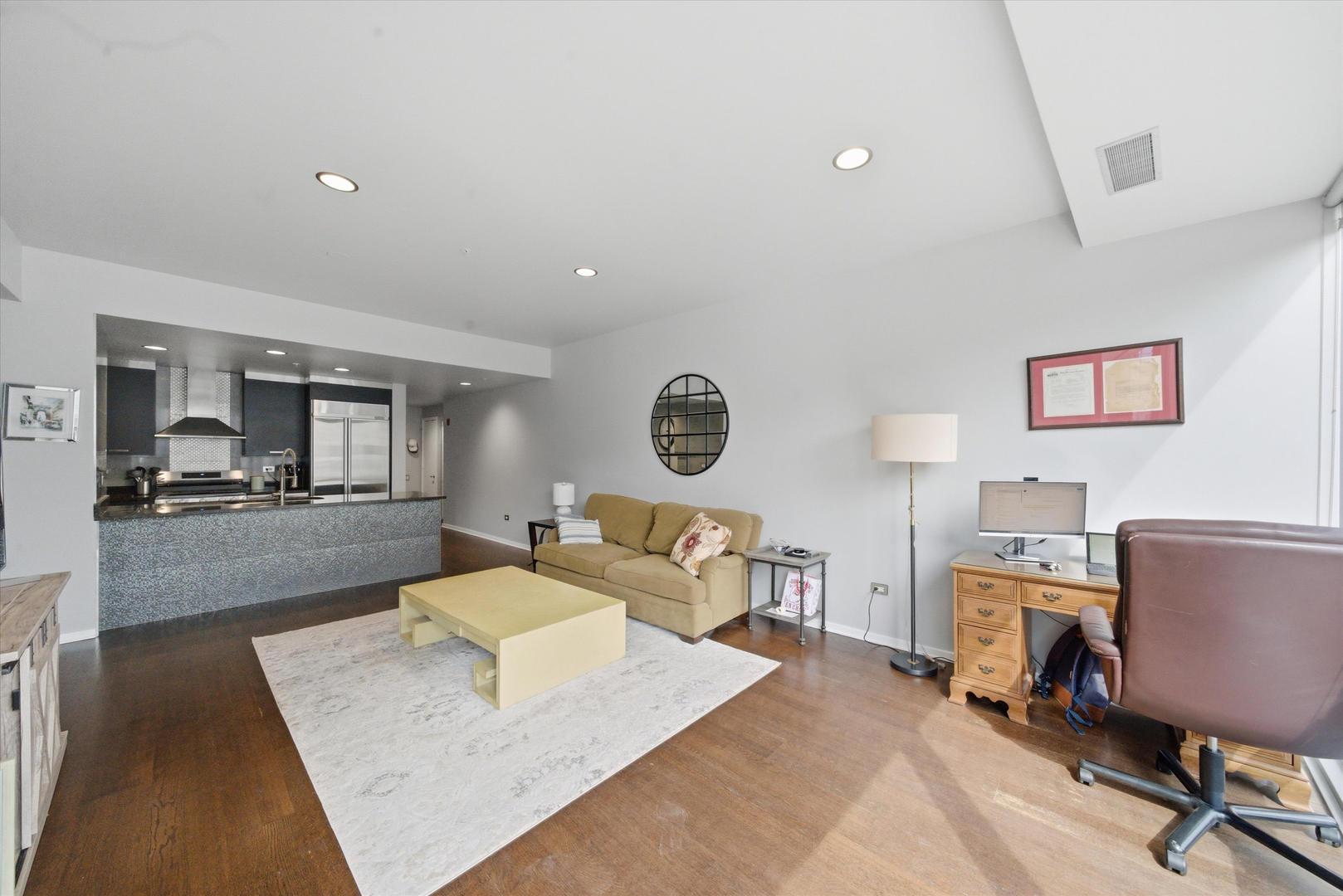 240 E Illinois Street 1503