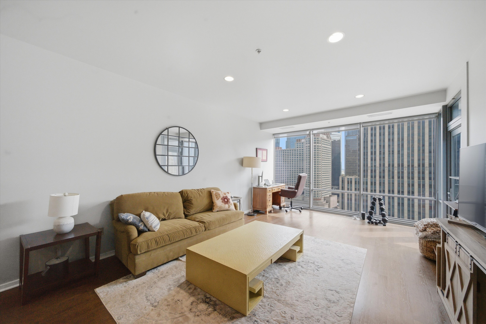 240 E Illinois Street 1503