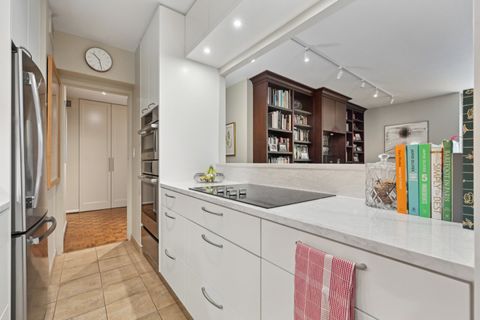 Tiny photo for 1325 N State Parkway #8E, Chicago, IL 60610 (MLS # 12508118)