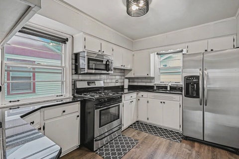 Tiny photo for 14806 Lawndale Avenue, Midlothian, IL 60445 (MLS # 12725835)