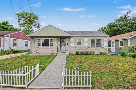 Tiny photo for 14806 Lawndale Avenue, Midlothian, IL 60445 (MLS # 12725835)