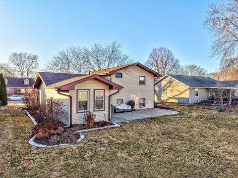 Tiny photo for 2704 Cherie Lane, Ottawa, IL 61350 (MLS # 12572771)
