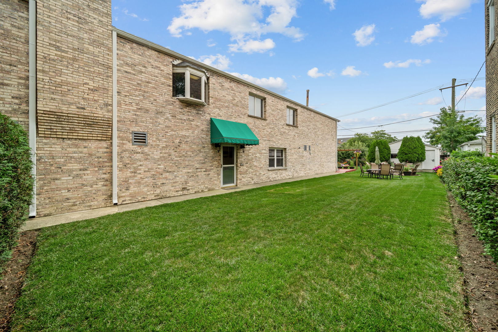614 W 37th Street