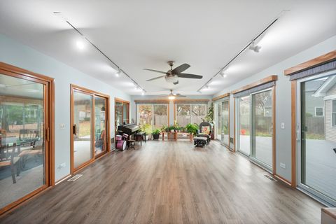 Tiny photo for Mundelein, IL 60060 (MLS # 12574645)