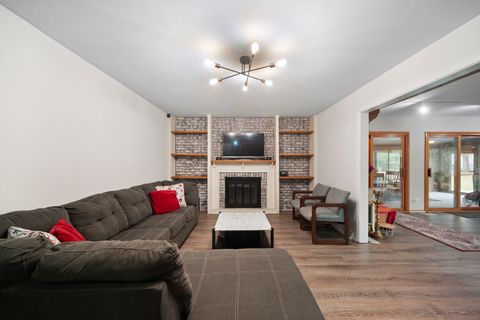 Tiny photo for Mundelein, IL 60060 (MLS # 12574645)