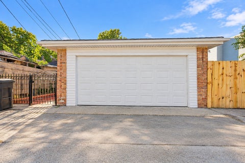 Tiny photo for 7649 S Luella Avenue, Chicago, IL 60649 (MLS # 12772880)