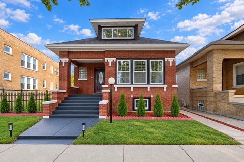 Tiny photo for 7649 S Luella Avenue, Chicago, IL 60649 (MLS # 12772880)