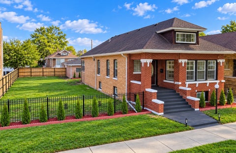 Photo of 7649 S Luella Avenue, Chicago, IL 60649 (MLS # 12772880)