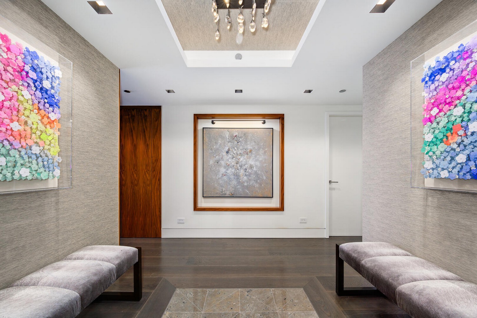 180 E Pearson Street 5804