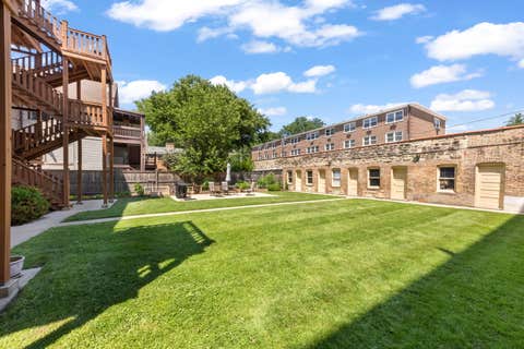 Tiny photo for 314 Wisconsin Avenue #3S, Oak Park, IL 60302 (MLS # 12682636)