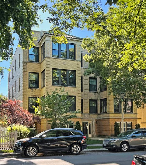 Tiny photo for 314 Wisconsin Avenue #3S, Oak Park, IL 60302 (MLS # 12682636)