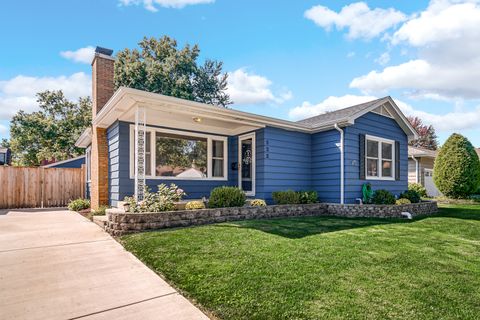 Tiny photo for 522 S Craig Place, Lombard, IL 60148 (MLS # 12466300)