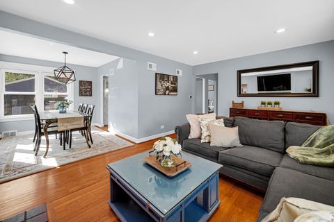 Tiny photo for 522 S Craig Place, Lombard, IL 60148 (MLS # 12466300)
