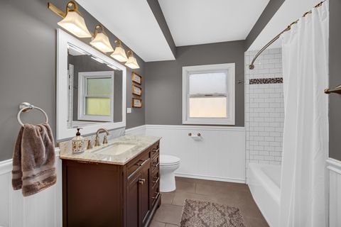 Tiny photo for 522 S Craig Place, Lombard, IL 60148 (MLS # 12466300)