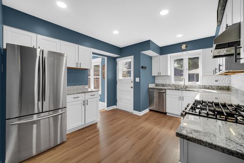 Tiny photo for 522 S Craig Place, Lombard, IL 60148 (MLS # 12466300)