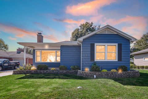 Photo of 522 S Craig Place, Lombard, IL 60148 (MLS # 12466300)