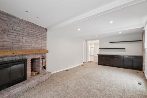 Tiny photo for 6803 N KEELER Avenue, Lincolnwood, IL 60712 (MLS # 12632368)