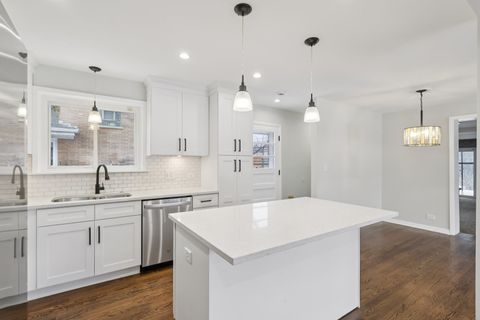 Tiny photo for 6803 N KEELER Avenue, Lincolnwood, IL 60712 (MLS # 12632368)