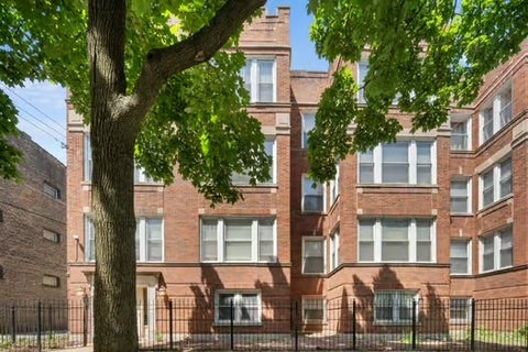 Tiny photo for 6710 S RIDGELAND Avenue #2B, Chicago, IL 60649 (MLS # 12752815)