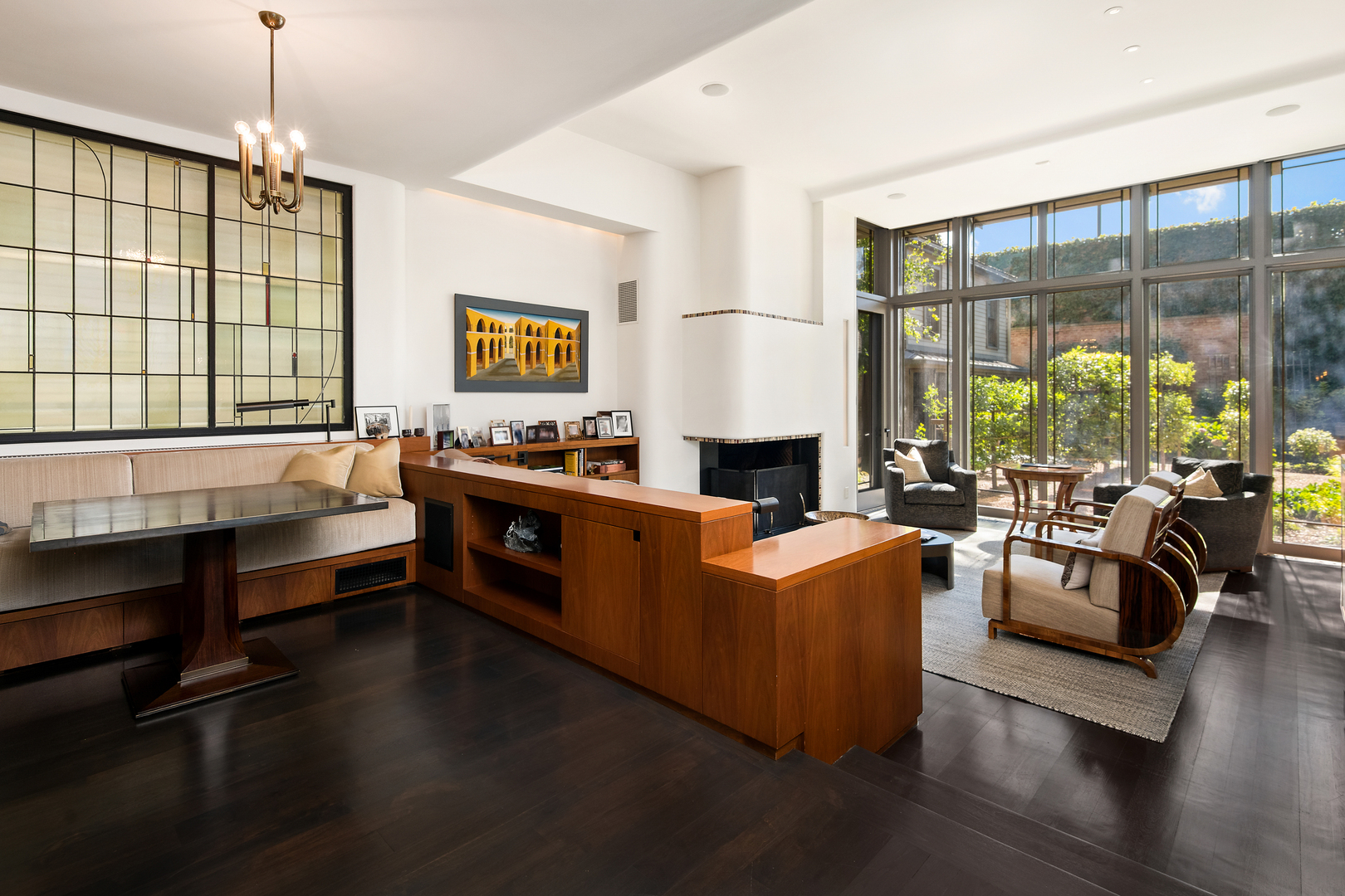 229 W Eugenie Street