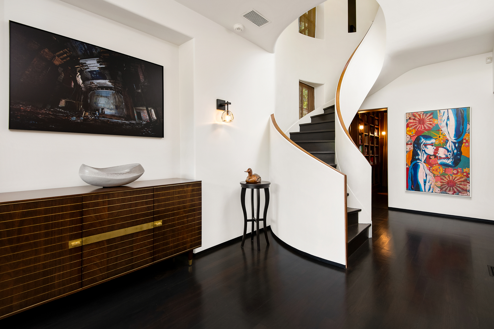 229 W Eugenie Street