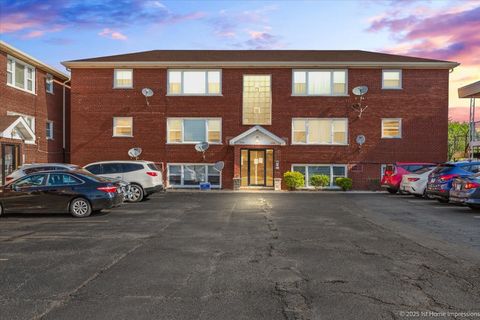 Photo of 7110 W 107th Street #16, Worth, IL 60482 (MLS # 12498573) Photo of 7110 W 107th Street #16, Worth, IL 60482 (MLS # 12498573)