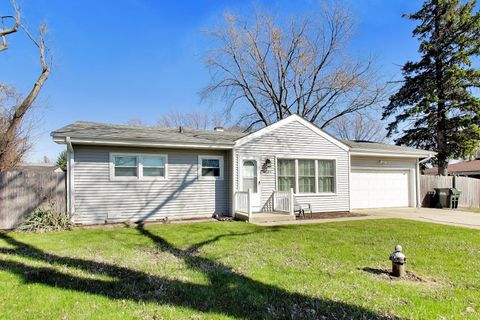 Tiny photo for 2N135 Bloomingdale Road, Glen Ellyn, IL 60139 (MLS # 12601064)