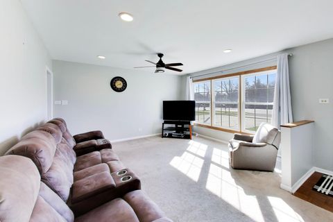 Tiny photo for 2N135 Bloomingdale Road, Glen Ellyn, IL 60139 (MLS # 12601064)