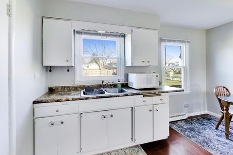 Tiny photo for 2N135 Bloomingdale Road, Glen Ellyn, IL 60139 (MLS # 12601064)