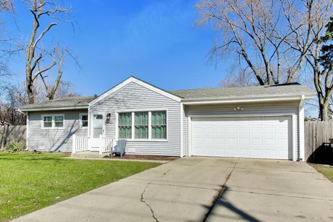 Tiny photo for 2N135 Bloomingdale Road, Glen Ellyn, IL 60139 (MLS # 12601064)