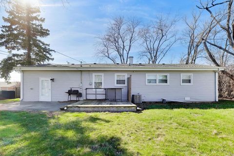 Tiny photo for 2N135 Bloomingdale Road, Glen Ellyn, IL 60139 (MLS # 12601064)