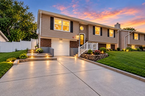 Photo of 7128 Glenwood Lane, Hanover Park, IL 60133 (MLS # 12746774)