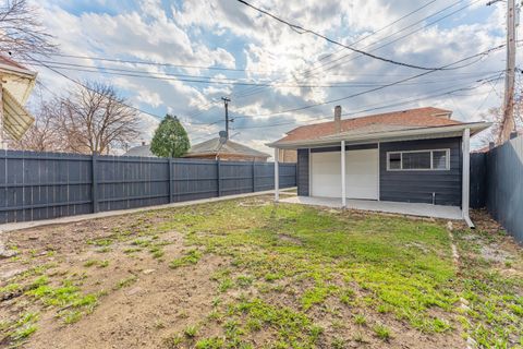 Tiny photo for 7554 S Perry Avenue, Chicago, IL 60620 (MLS # 12589679)