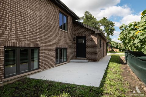 Tiny photo for 7945 W 73 Place, Bridgeview, IL 60455 (MLS # 12481517)