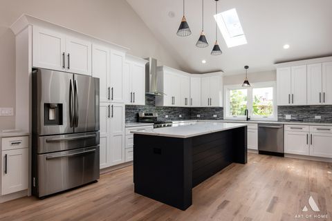 Tiny photo for 7945 W 73 Place, Bridgeview, IL 60455 (MLS # 12481517)