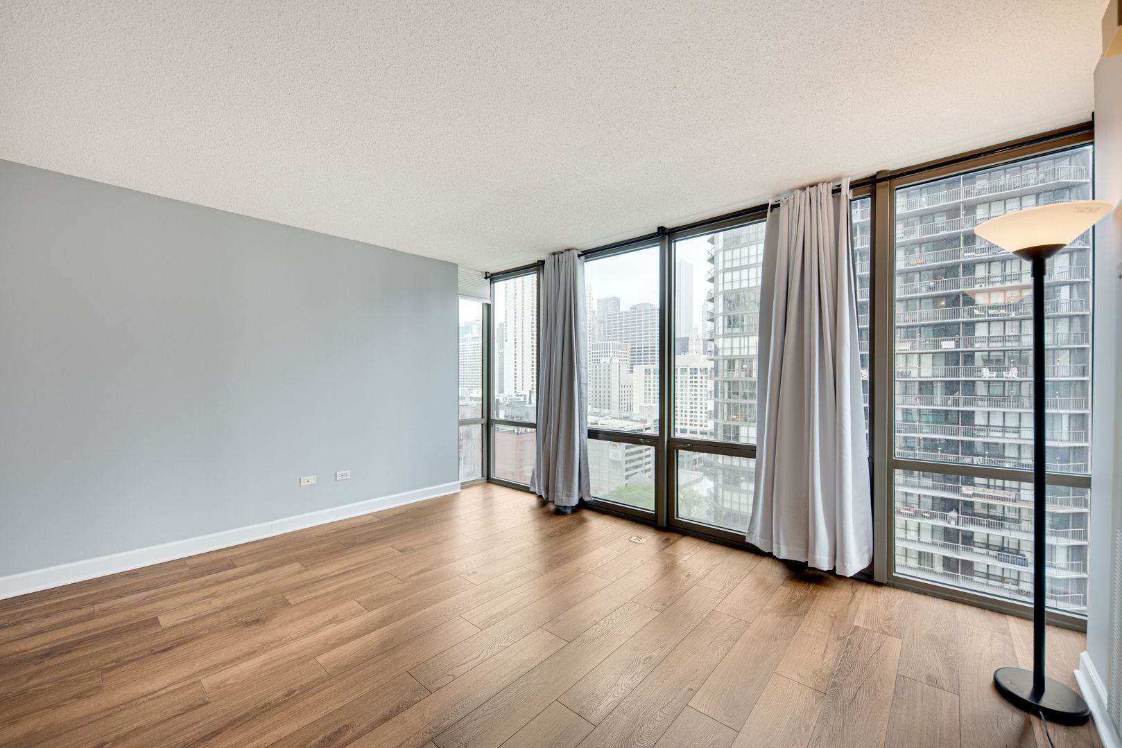2 E Erie Street 1804