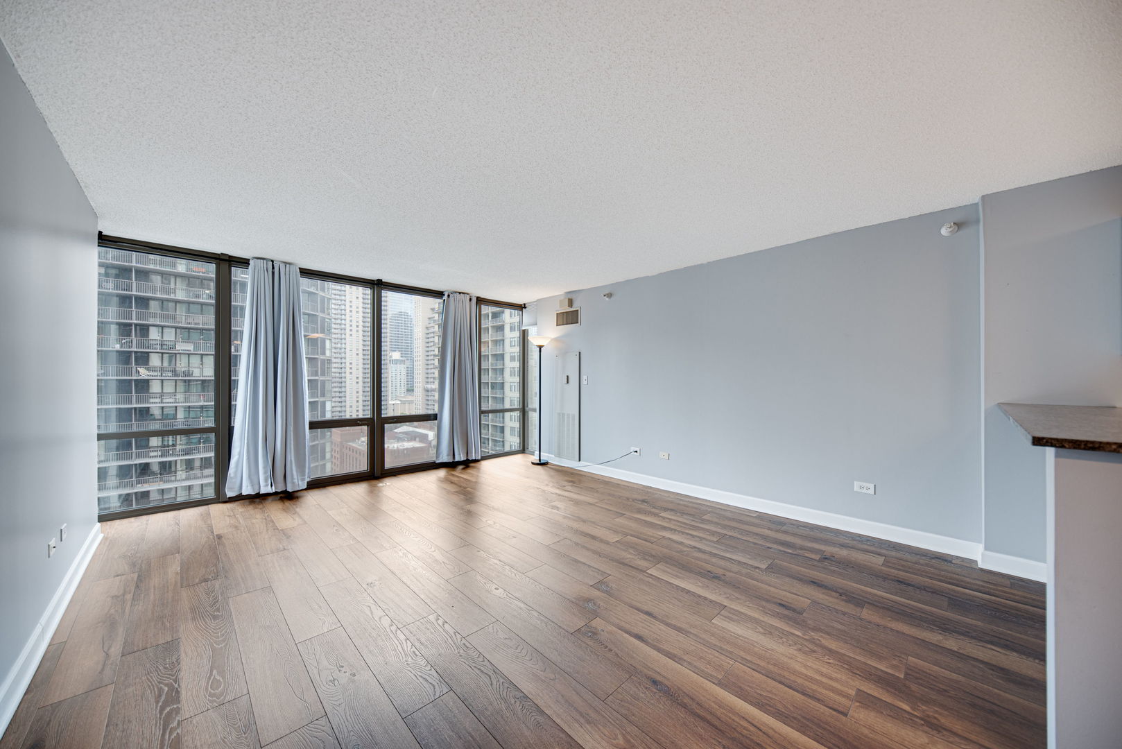 2 E Erie Street 1804