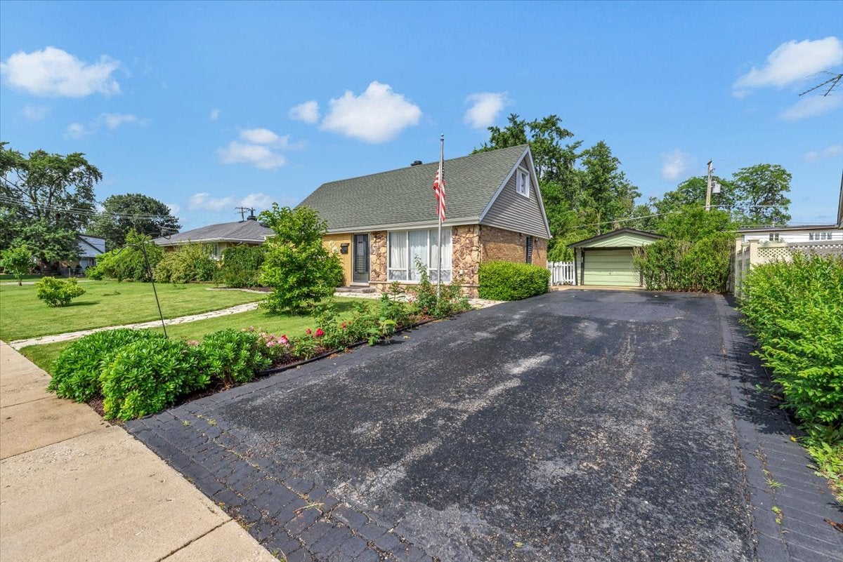 8901 Southfield Drive
