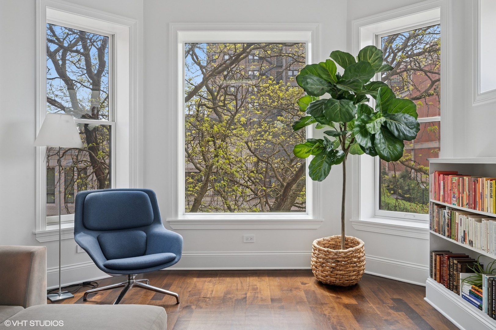 456 W DEMING Place 4W