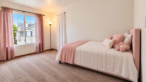 Tiny photo for 1331 Lowell Drive, South Elgin, IL 60177 (MLS # 12786909)