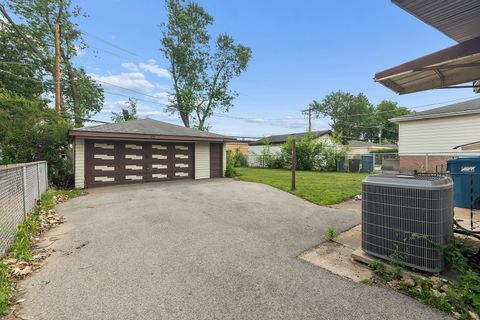Tiny photo for 4425 W Jean Street, Alsip, IL 60803 (MLS # 12681383)