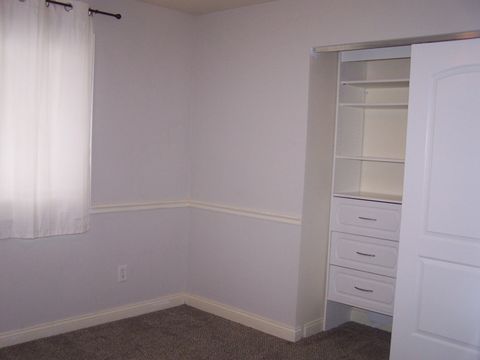 Tiny photo for 604 Devonshire Court #B, McHenry, IL 60050 (MLS # 12530805)