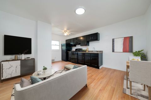 Tiny photo for 326 Carbaugh Avenue, Rockford, IL 61101 (MLS # 12491209)