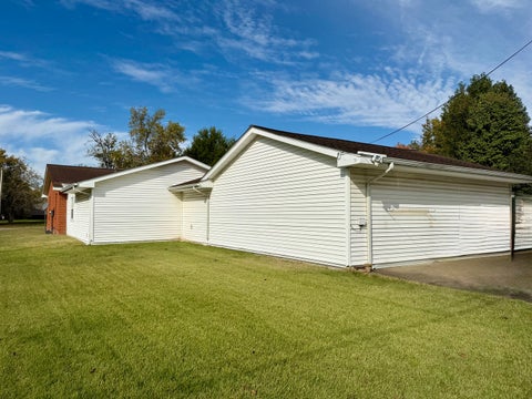Tiny photo for 807 N Otis Street, Marion, IL 62959 (MLS # 12794602)
