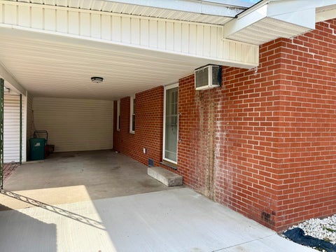 Tiny photo for 807 N Otis Street, Marion, IL 62959 (MLS # 12794602)